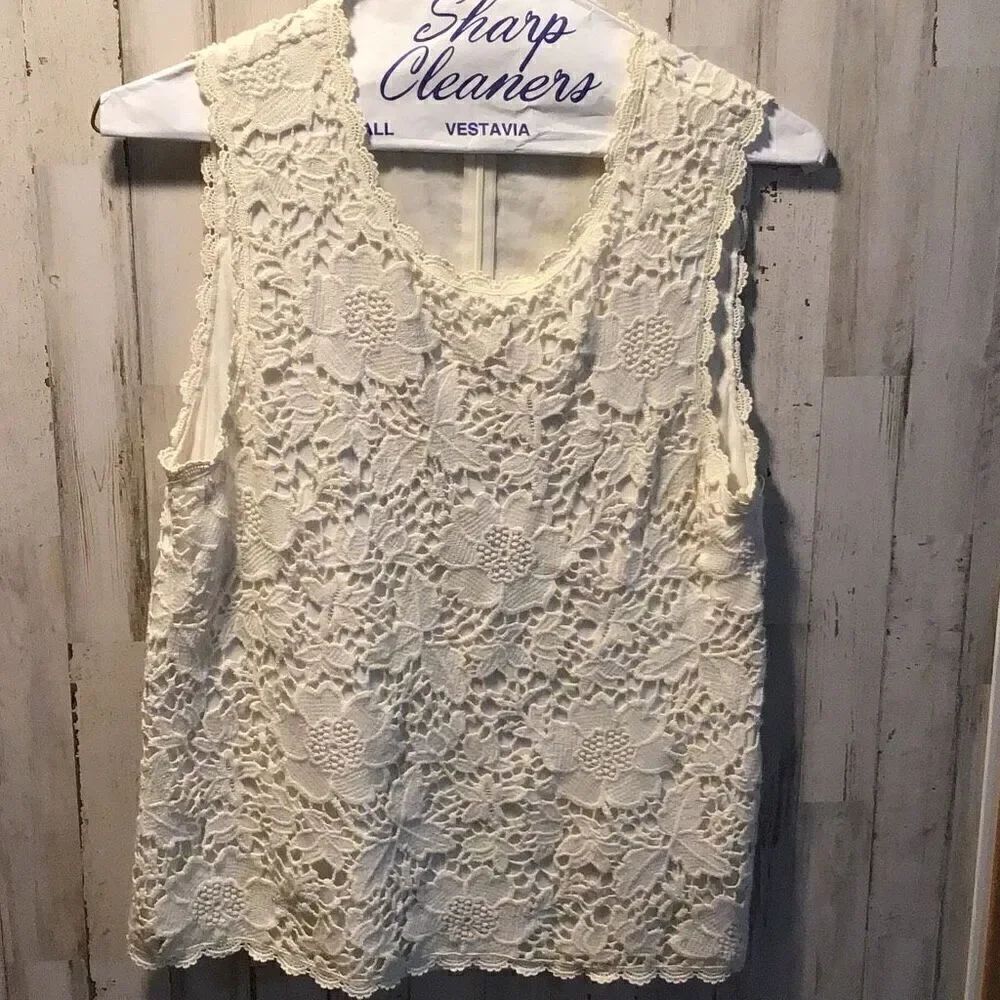 Beautiful cocktail blouse ￼”velvet”by ￼Graham Spencer size medium
